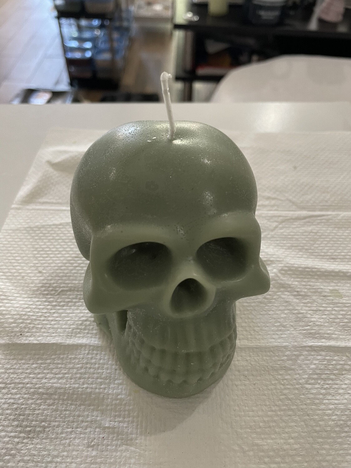 Skull Candle (1 Color)