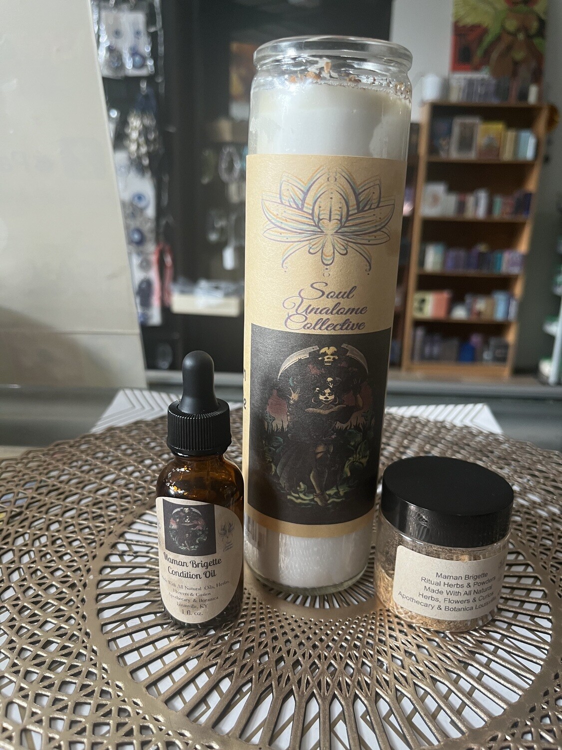 Maman Brigitte  Oil