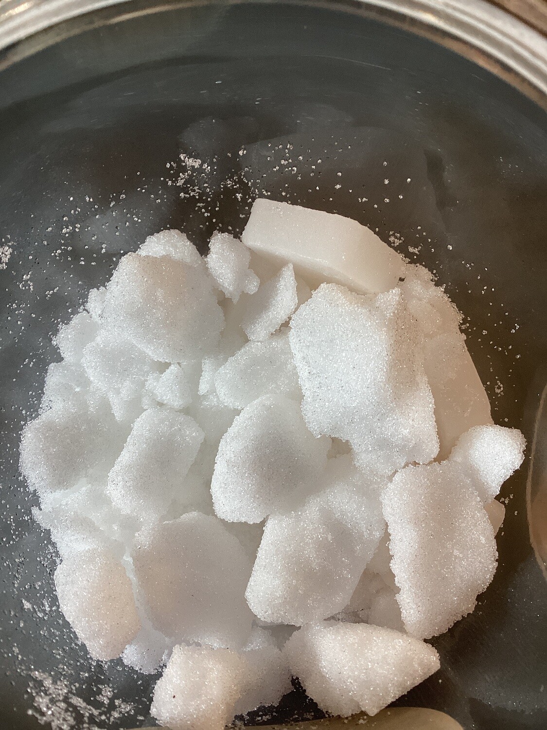Camphor Granules 