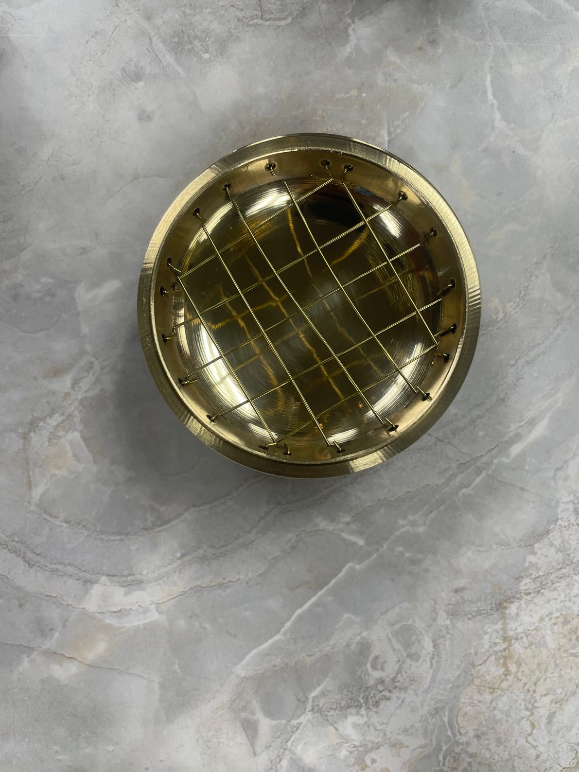 3in Charcoal gold burner w/ wood base 