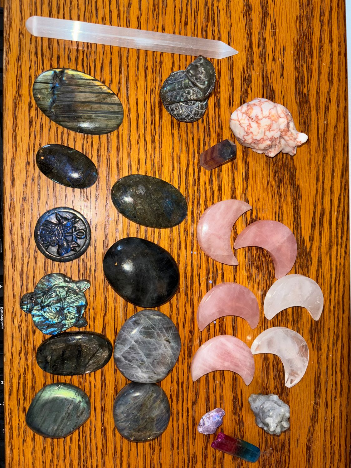 Crescent Moon - Rose Quartz