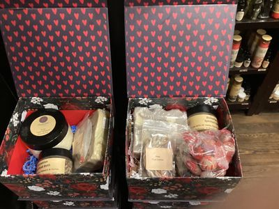 Black is Beautiful Love Box - Large