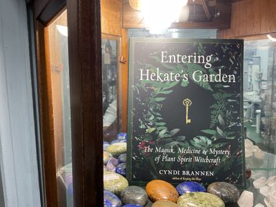 Entering Hekate’s Garden