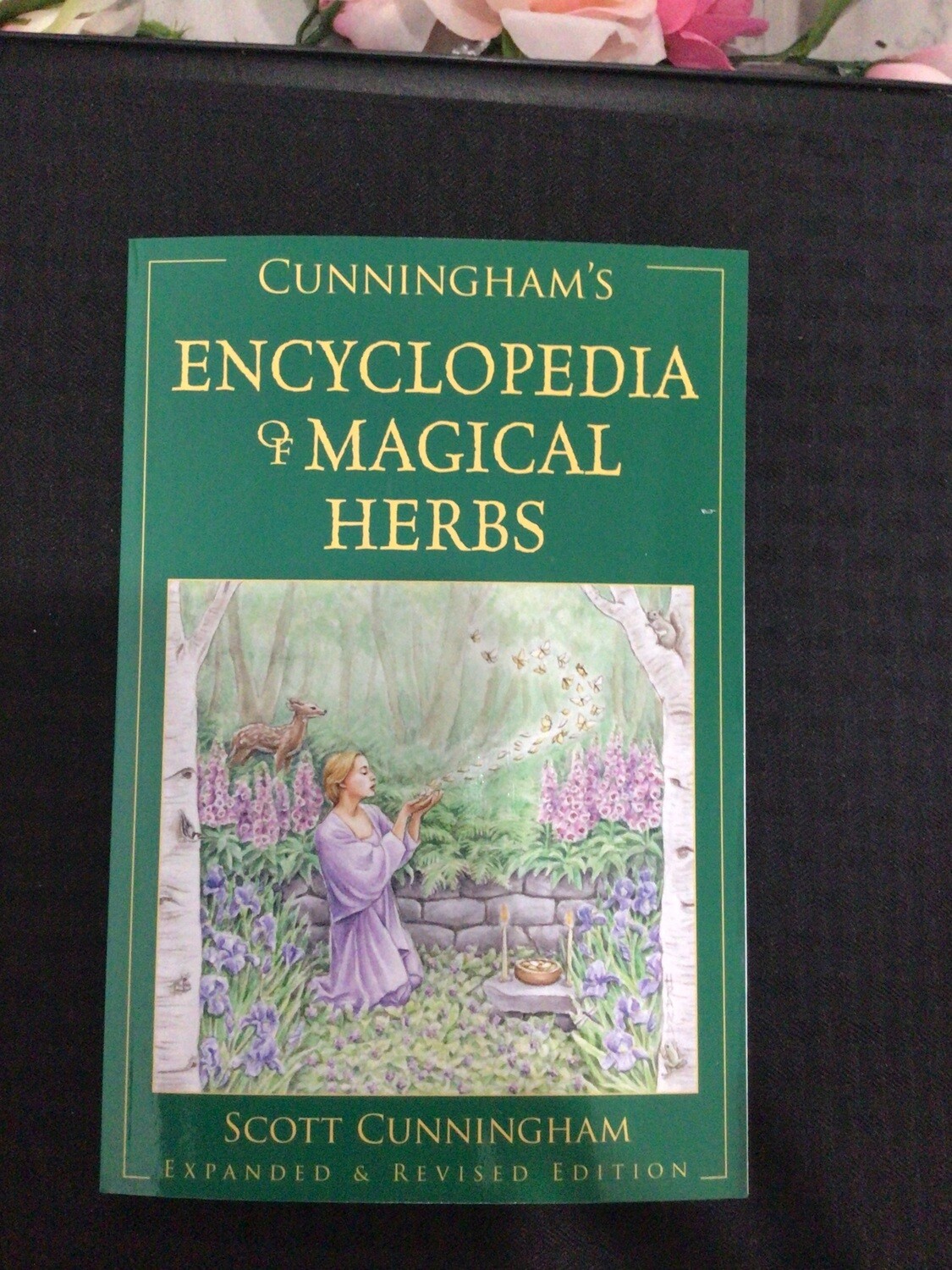 Cunningham's Encyclopedia of Magical Herbs
