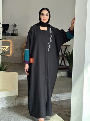 عباية clusters جميلة التطريز من الأمام والخلف 
