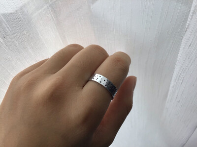 Flat Dotted Ring
