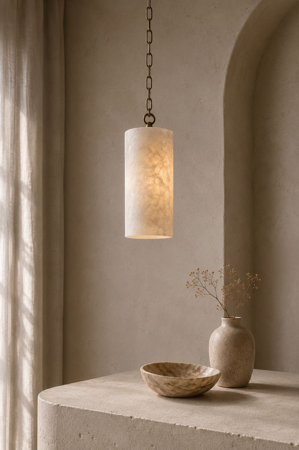 “Luxor” Cylinder Alabaster Pendant