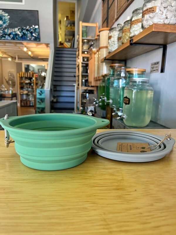 Collapsible Silicone Dog Bowl