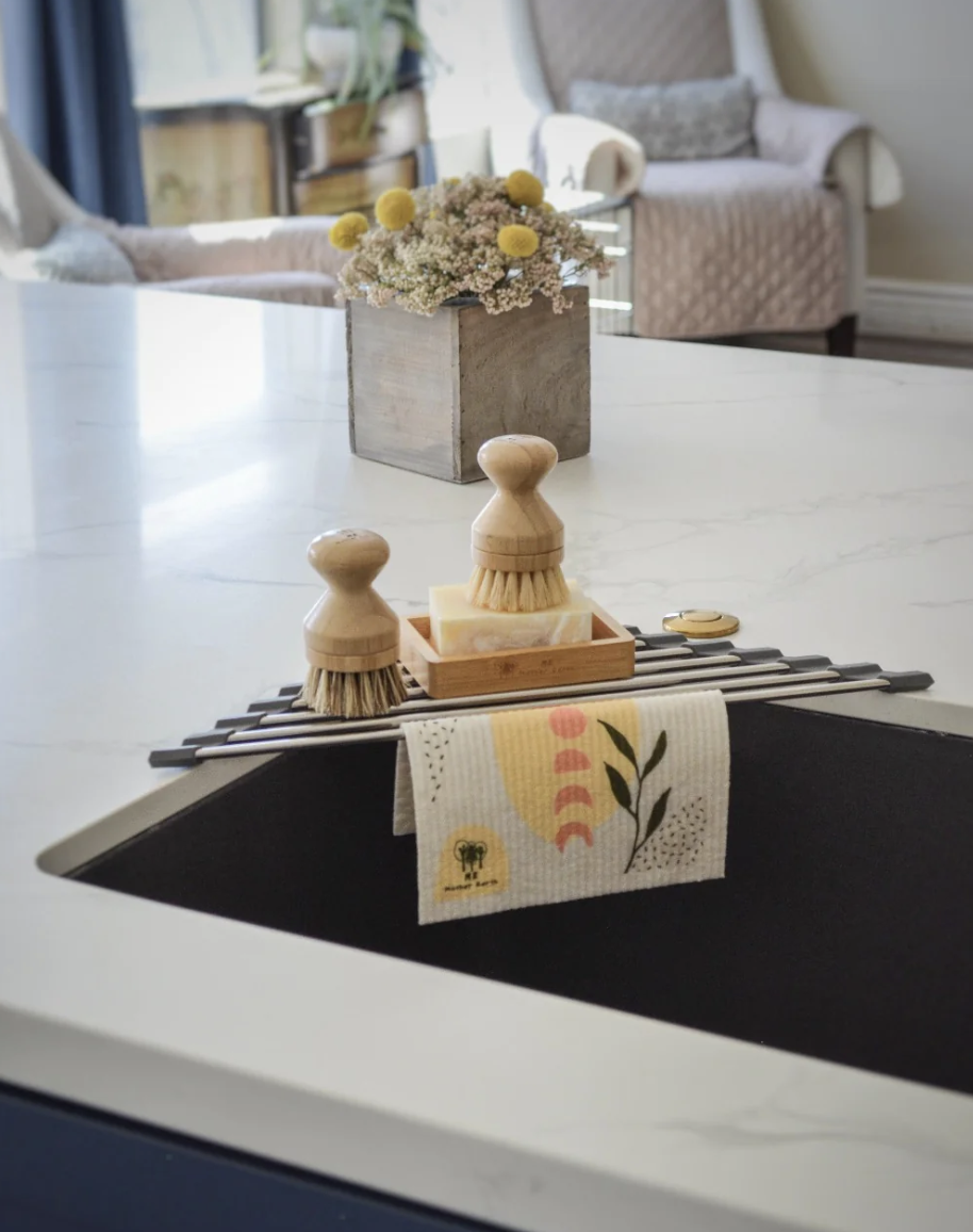 Corner Roll-Up Sink Drying Rack - Me Mother Earth