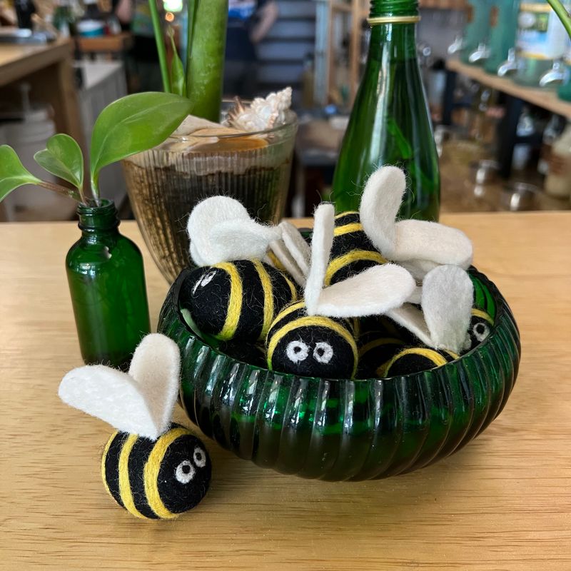 Berta the Little Bee, Wool Toy - Friendsheep