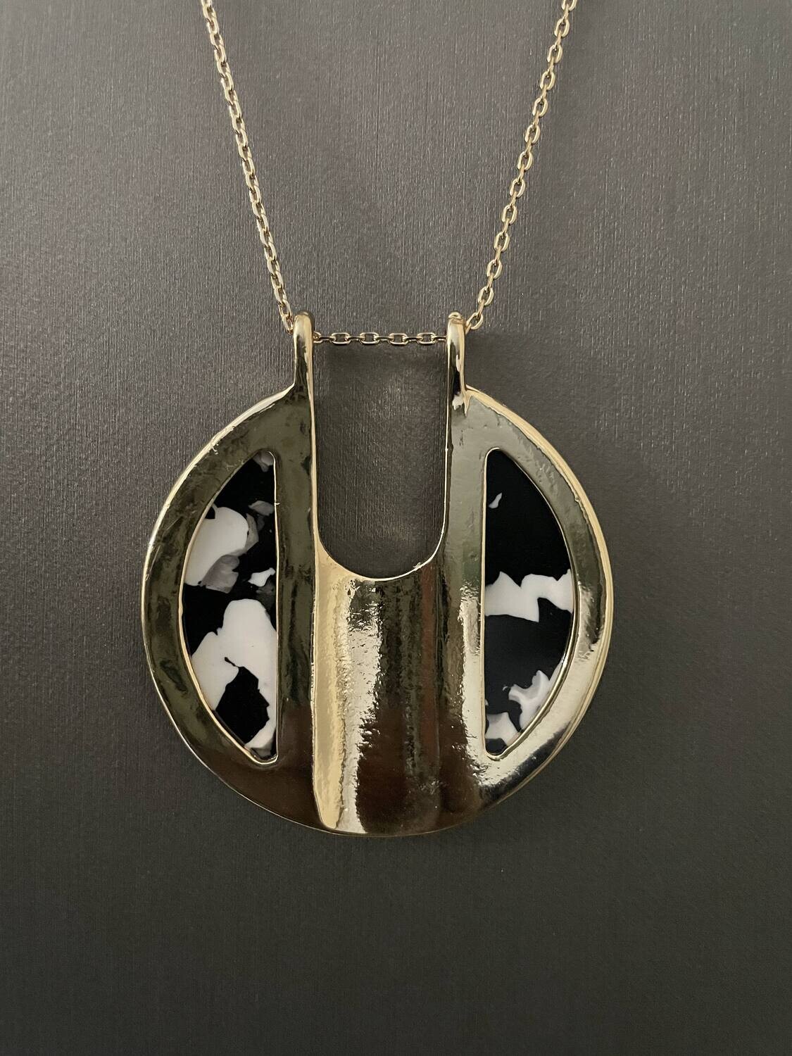 Ora Gold, Black &amp; White chain