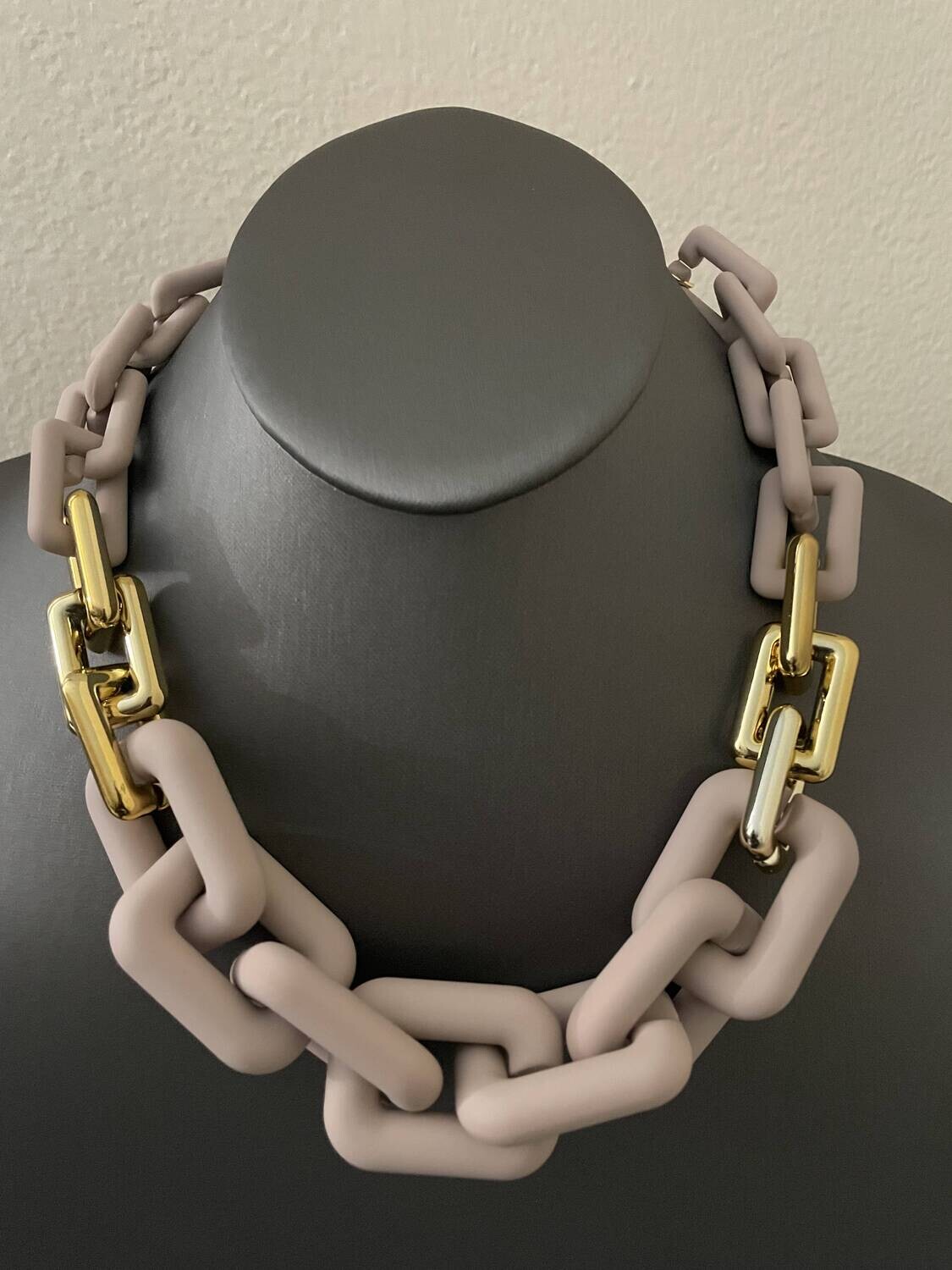 Nizana Necklace Set