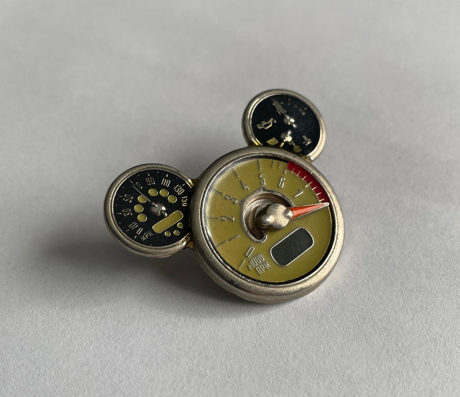 2007 Disney Mickey Mouse Speedometer Tachometer Trading Pin Tool NOT Included