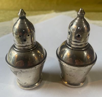 Antique Victorian Weighted Sterling Silver Salt &amp; Pepper Shakers Unbranded 3.25&quot;T