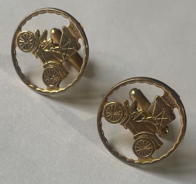 Set of Vintage Cufflinks with Antique Car Gold Toned 1&quot; Diameter