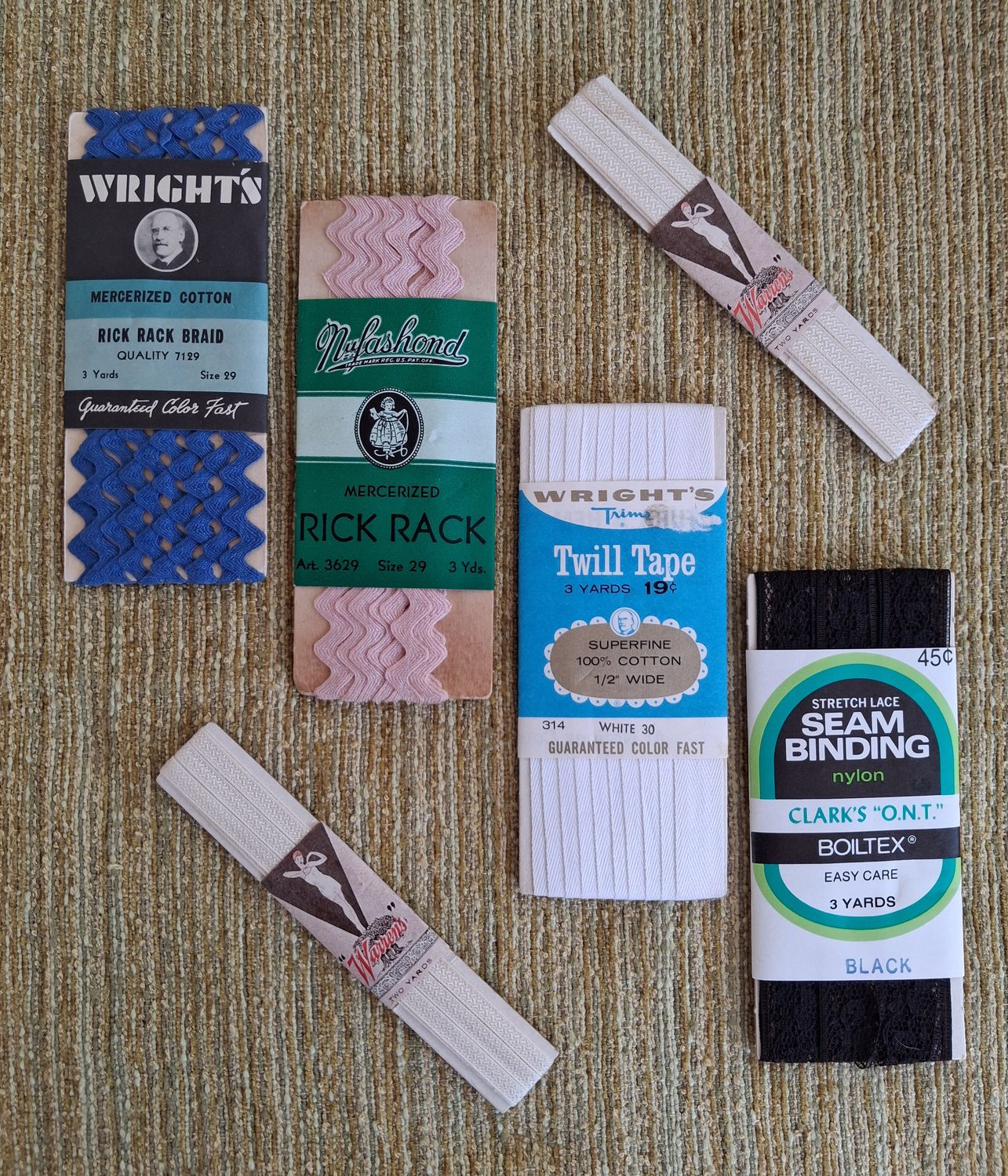 Vintage Lot of 6 Misc Sewing Notions