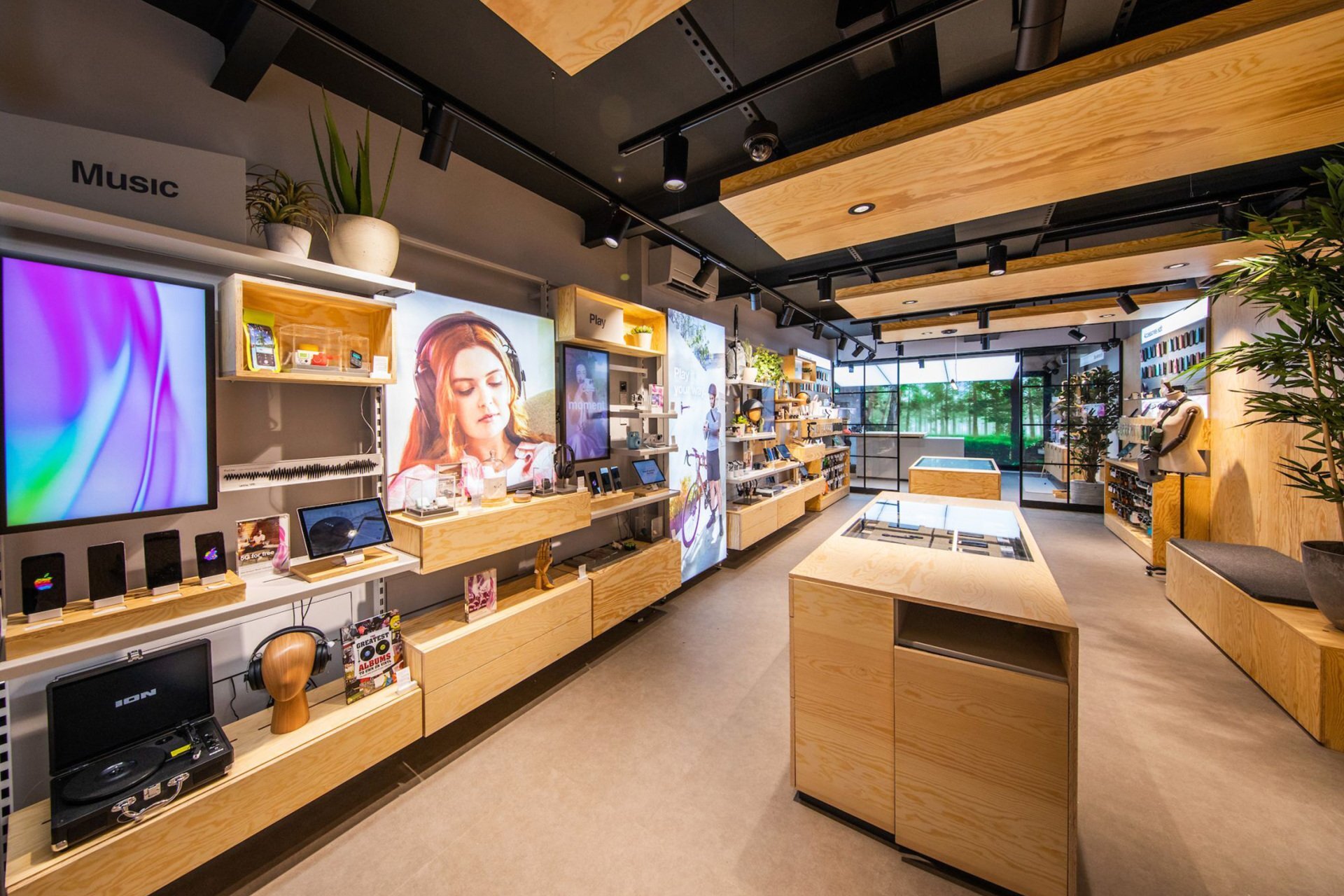 Johnston Shopfitters