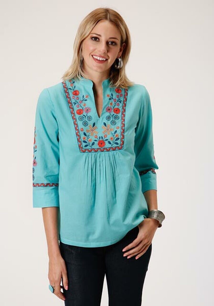 Roper Women's Turquoise Embroidered Festival Blouse