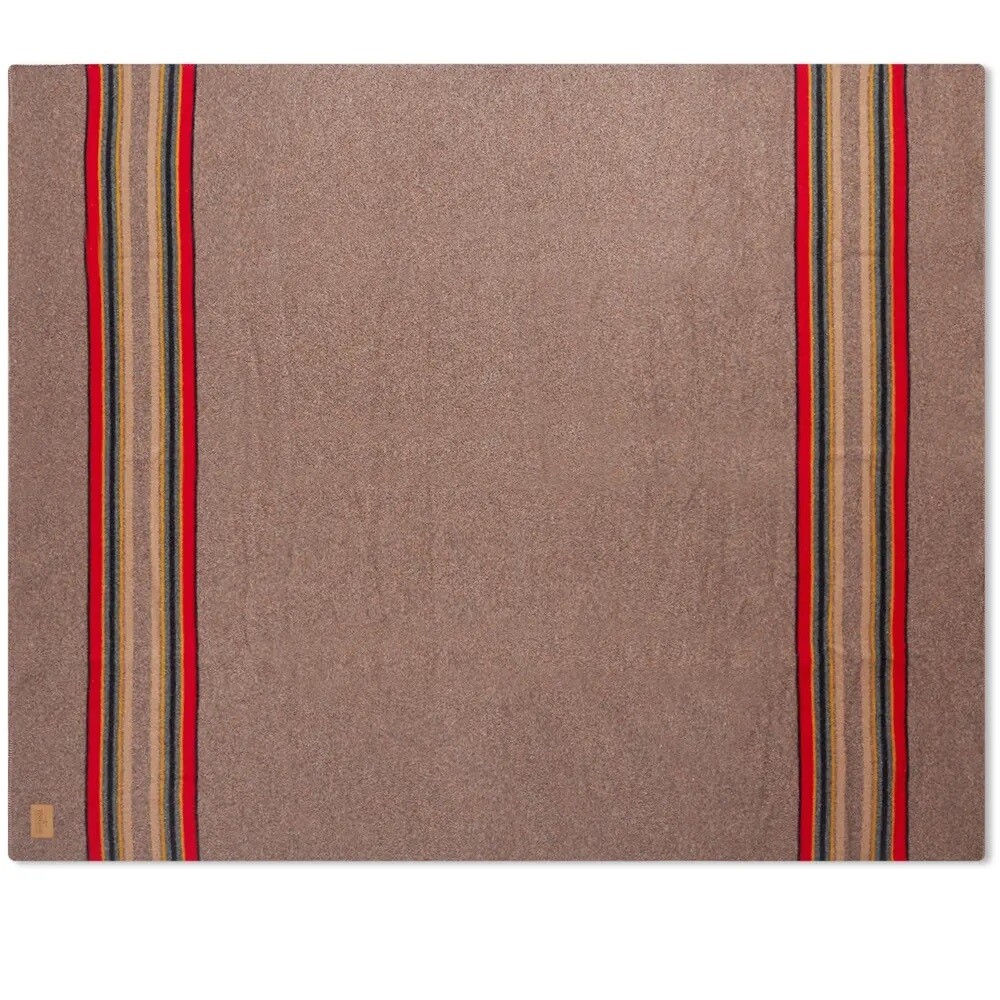 PENDLETON YAKIMA TWIN WOOL BLANKET WITH CARRIER
MINERAL UMBER