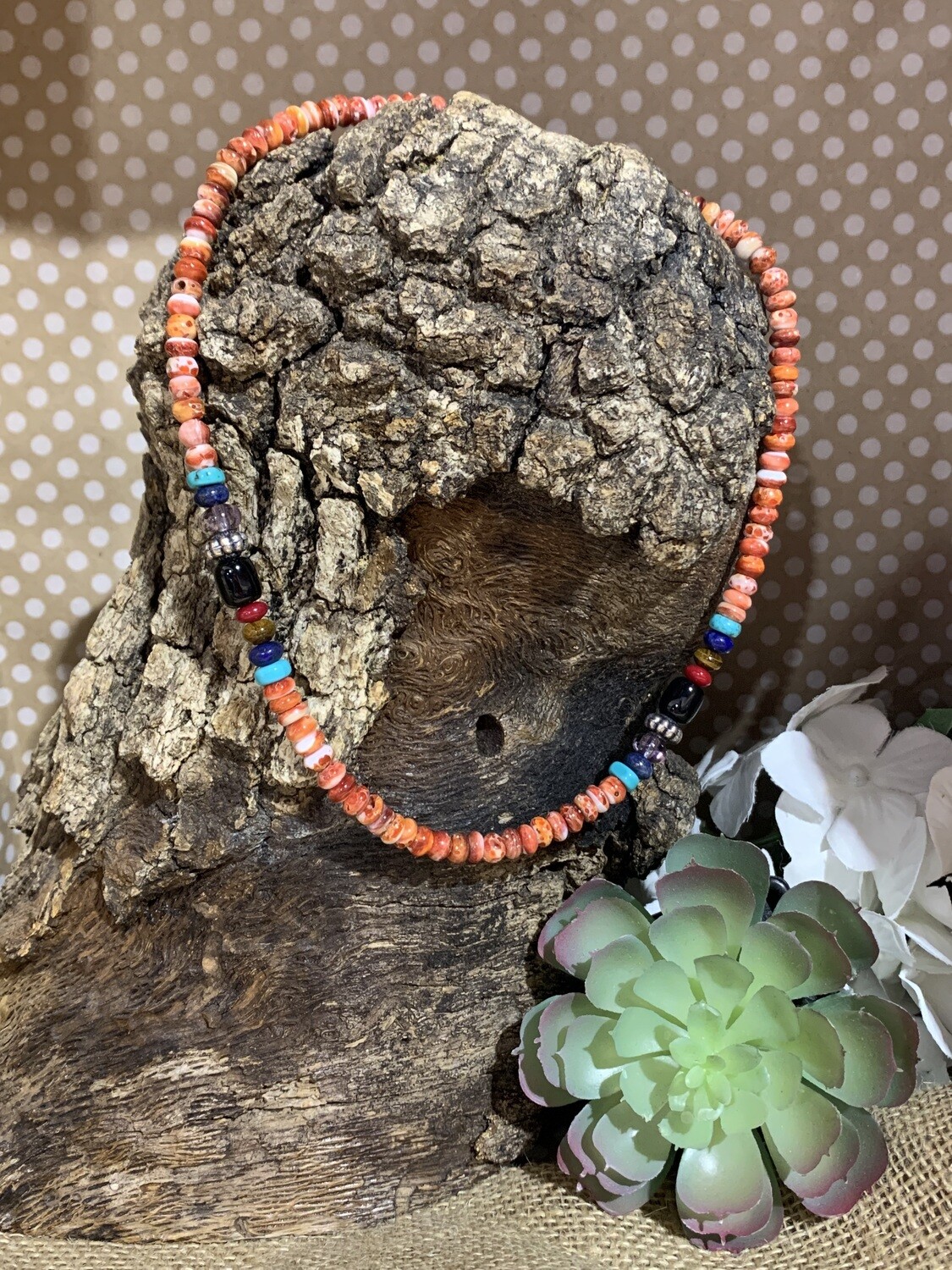 PAIGE WALLACE SPINEY OSYTER BEADED NECKLACE
