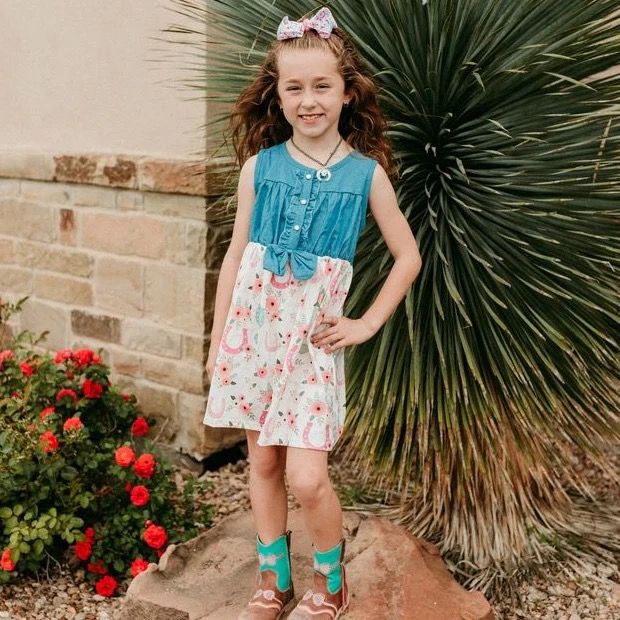 DENIM &amp; FLORAL HORSESHOE DRESS