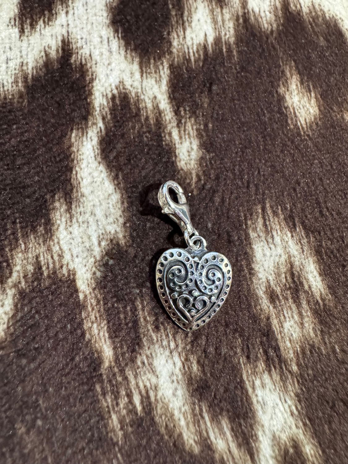 HEART SWIRLY CHARM