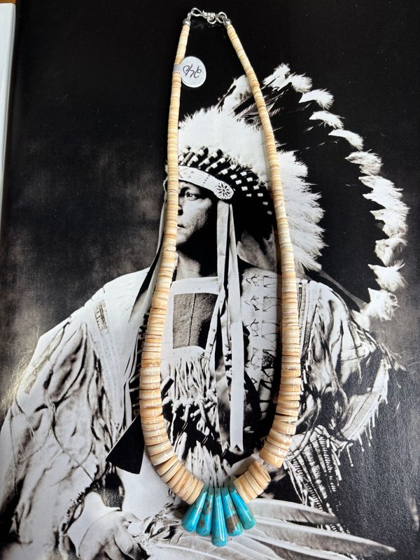 Lavato Necklace - Blue