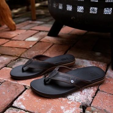 REEF Mens Cushion Lux Leather Sandals