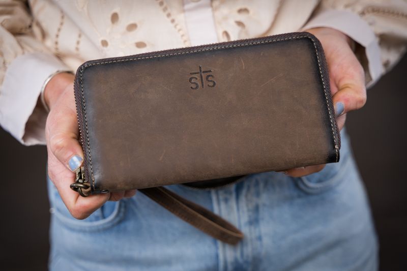 STS Baroness Bifold Wristlet