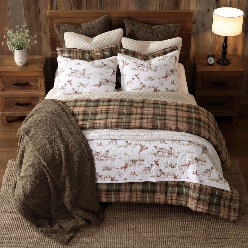 Hunt Life Reversible Queen Quilt Set