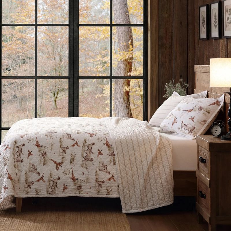 Hunt Life Reversible Queen Quilt Set