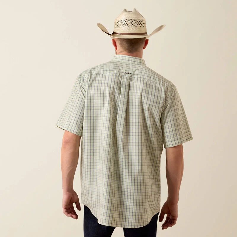 Ariat Mens Wrinkle Free Classic Fit Shirt