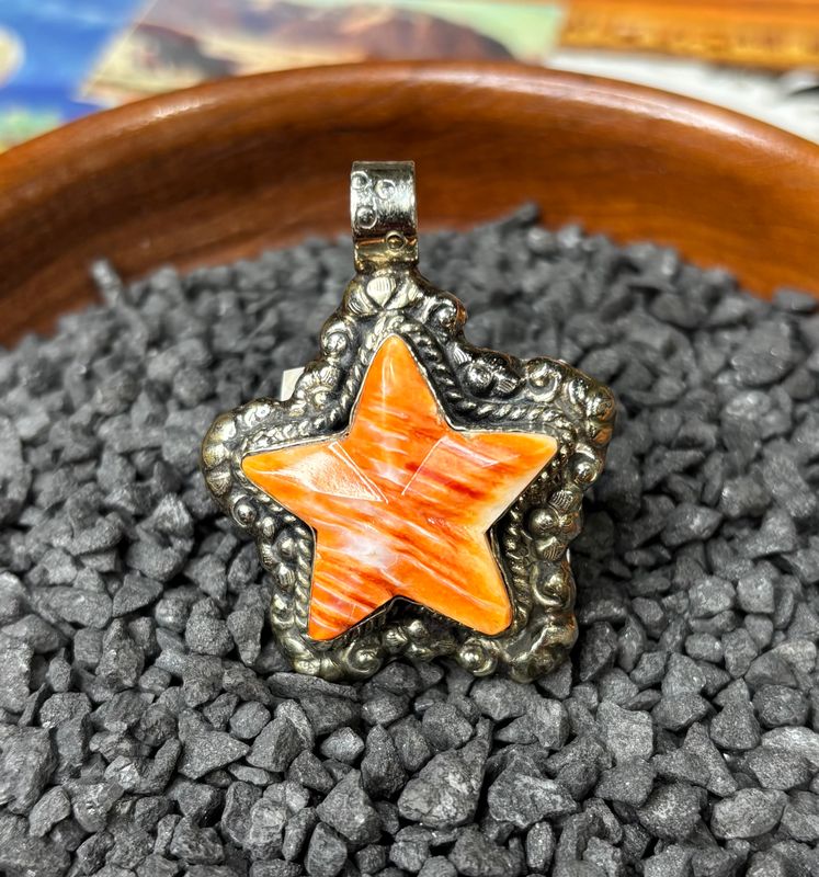 Spiny Oyster Pendant