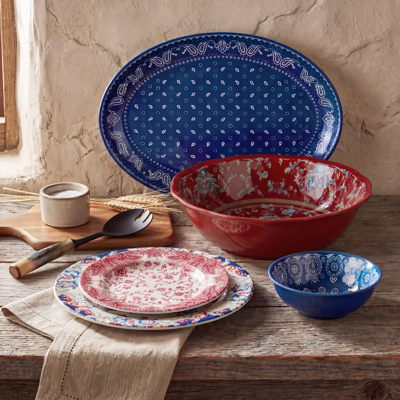 Patchwork Bandana 14PC Melamine Dinnerware Set