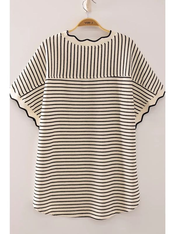 Scalloped Trim Knit Top