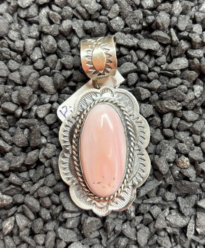 Pink Conch Pendant