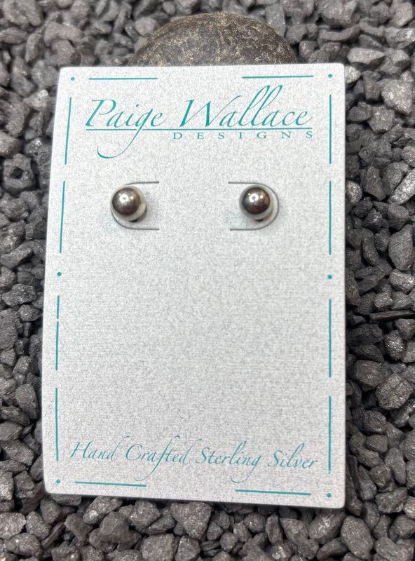 Navajo Pearl Studs