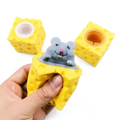 Игрушка-антистресс мышка В сыре