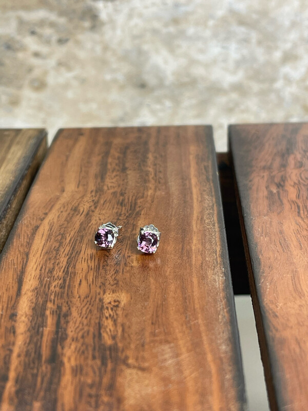 #Q-023尖晶石耳環 Spinel