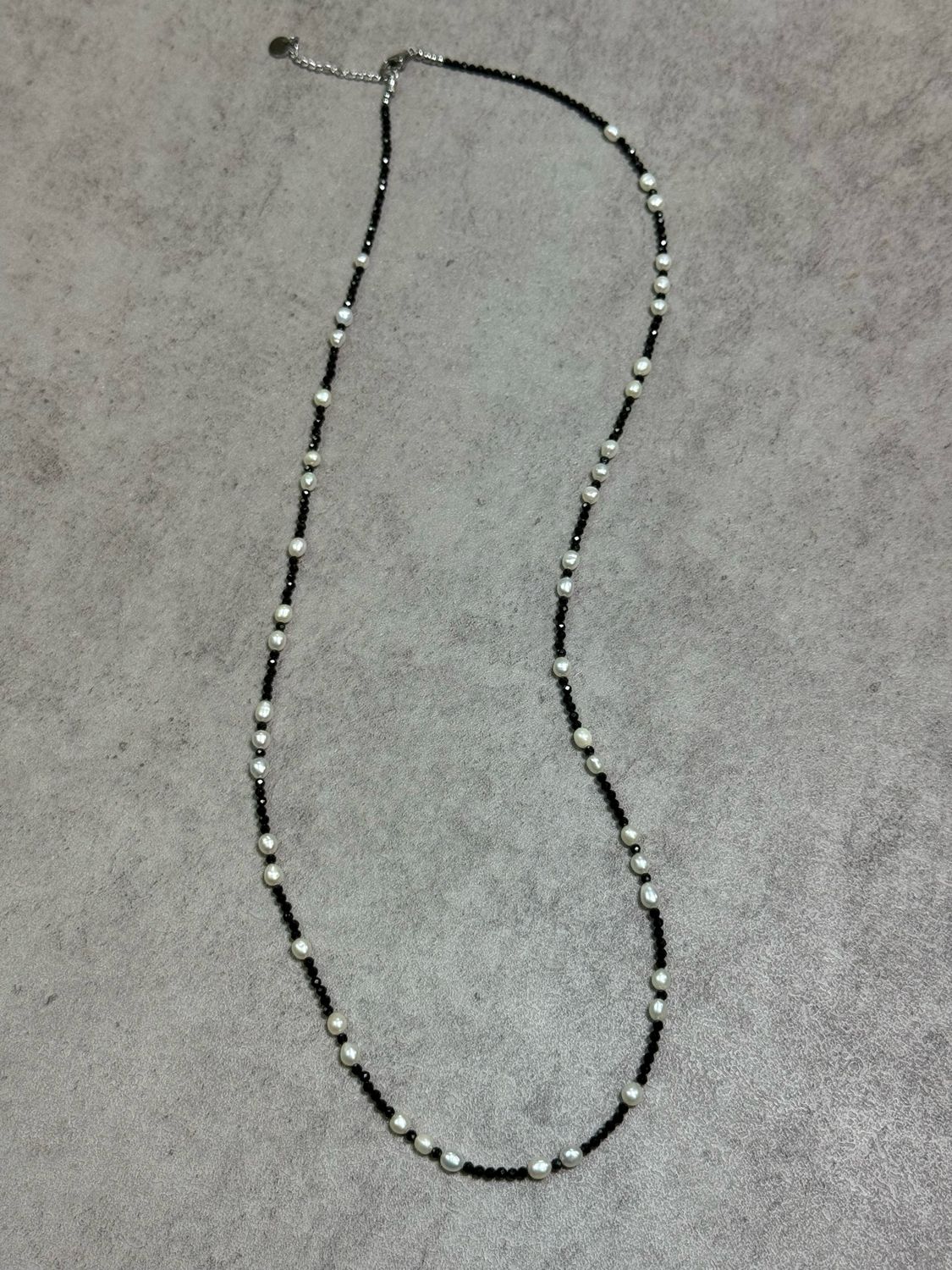 KA-0037黑尖晶頸鏈配珍珠