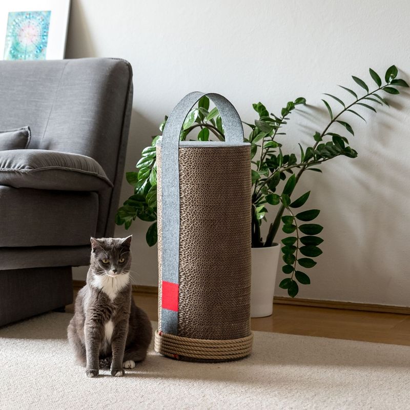LILA-Katzen-Kratzbaum mit Juteseil LILA-Katzen-Kratzbaum mit Juteseil