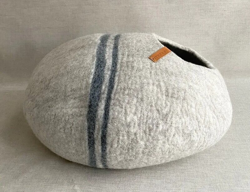 Petra Katzenhöhle   (silber)