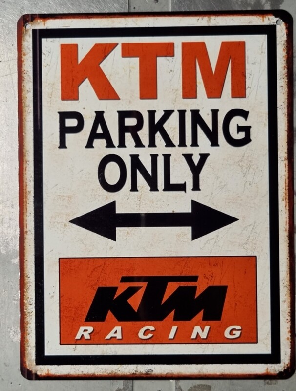 Plaque métal vintage KTM parking Only