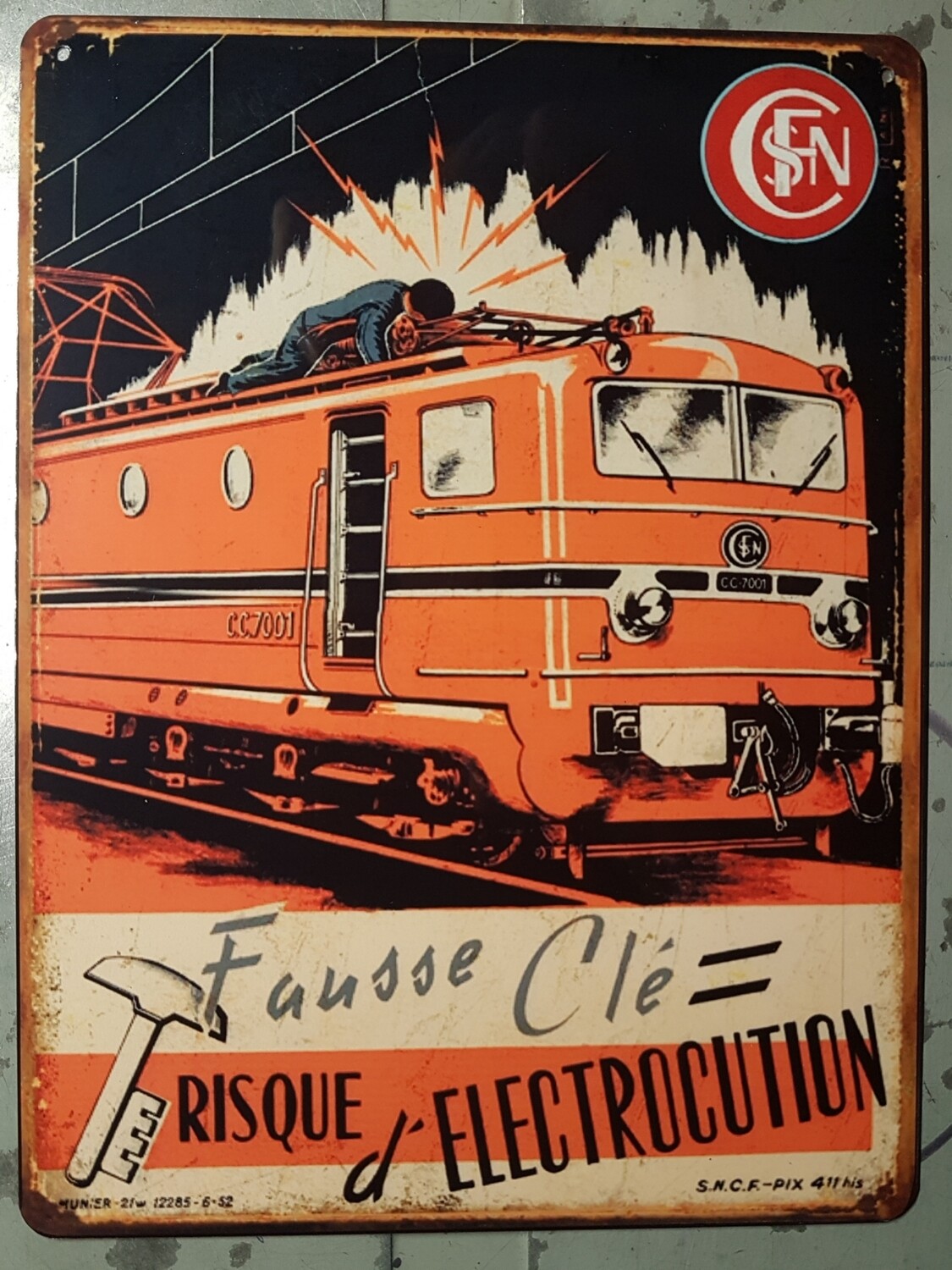 Plaque métal vintage SNCF électrocution