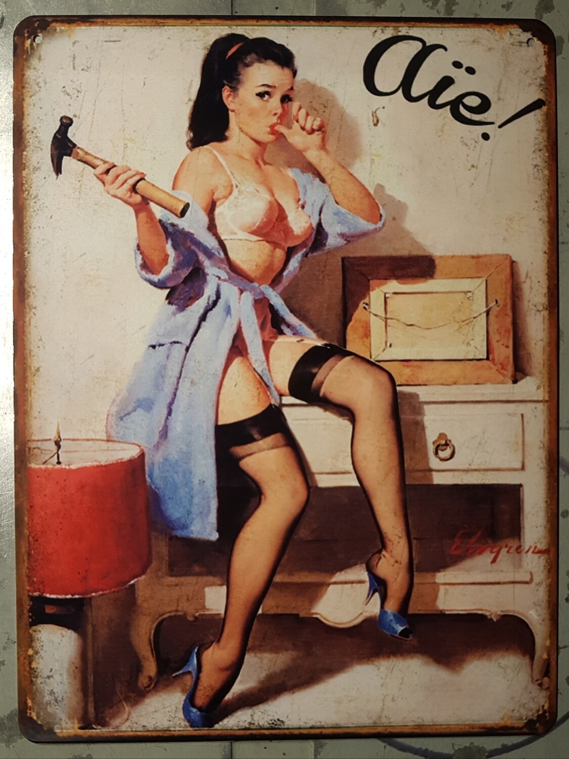 Plaque métal vintage pin-up Aïe 