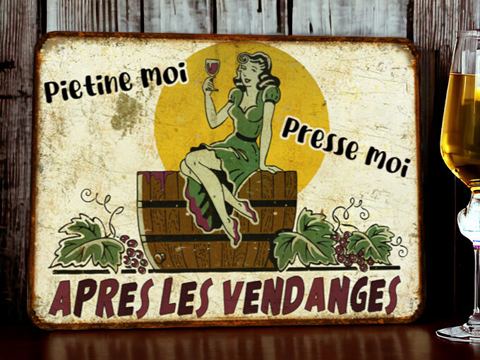 Plaque métal vintage Make me Wine