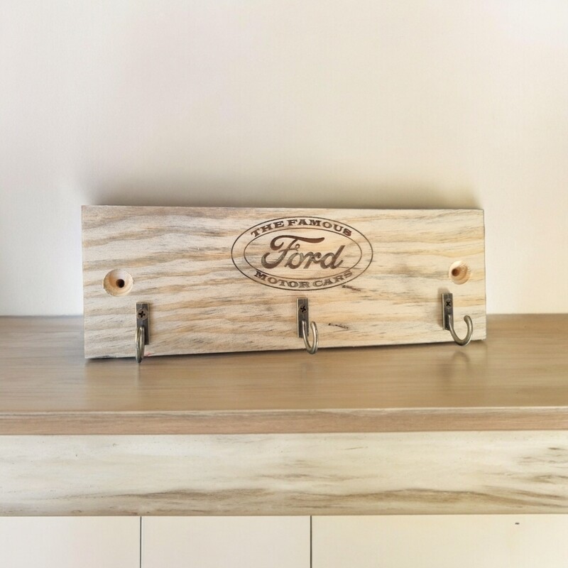 Accroche clefs bois Ford