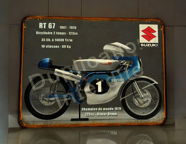 Plaque métal vintage Suzuki RT 67 - 1967 / 1970