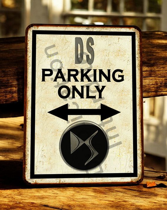 Plaque métal vintage Parking Only DS