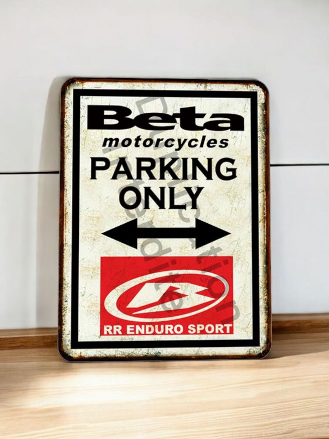Plaque métal vintage Beta parking Only